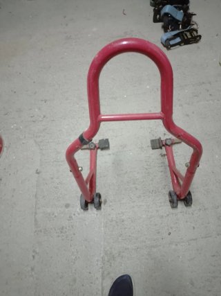 Caballete para moto rojo