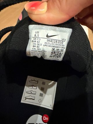 Nike Air Max DN8 Negro y Rosa
