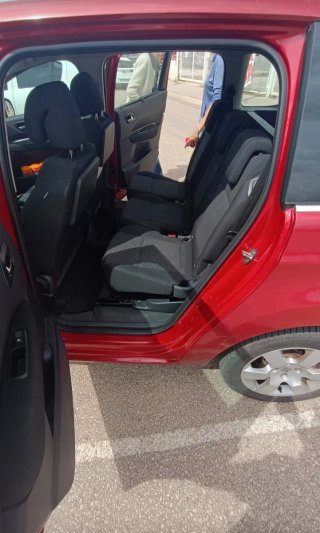 Cambió Peugeot 5008 por moto o lancha