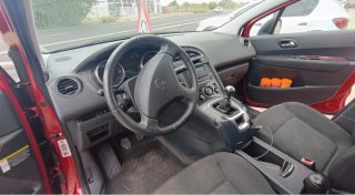 Cambió Peugeot 5008 por moto o lancha
