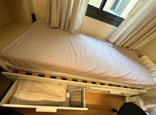 Cama IKEA extensible con 2 colchones