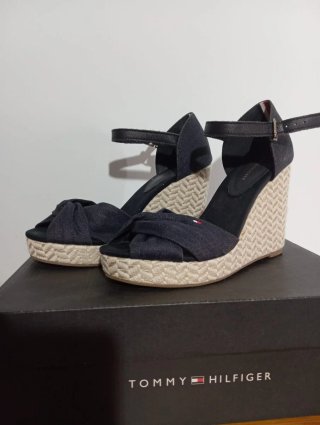 Sandalias Tommy Hilfiger cuña azul marino