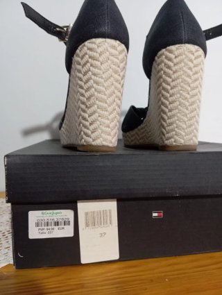 Sandalias Tommy Hilfiger cuña azul marino