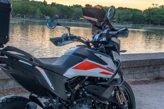 KTM 390 Adventure Negra/Naranja
