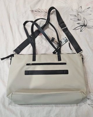 Bolso Tote beige y negro para portátil o tablet