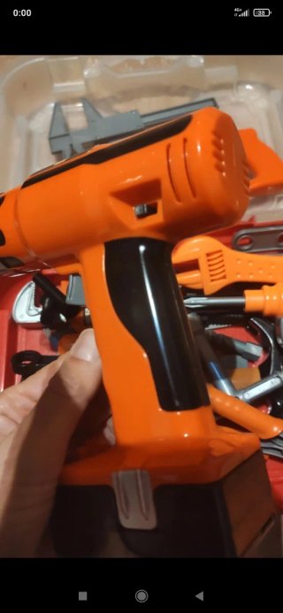 Maletín herramientas con taladro q funciona