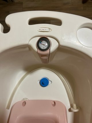 Bañera bebé Olmitos rosa y blanco anatómica