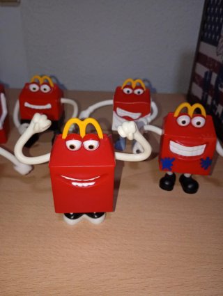 Colección 7 Figuras Happy McDonald's