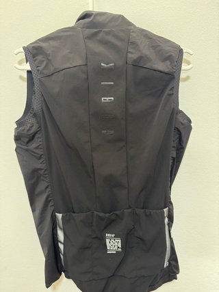 EXCLUSIVO CHALECO GOBIK EMINENT TEAM INEOS XS