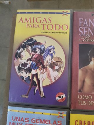 8 Películas VHS Variadas