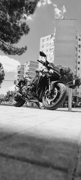 Kawasaki Z1000 2016 Negra y Verde