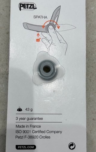 Navaja Petzl Spatha con mosquetón