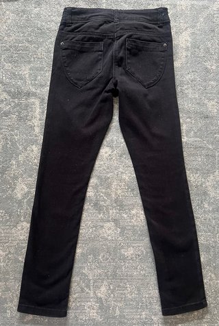 Camiseta y pantalón de niña. Zara. Talla 6-8