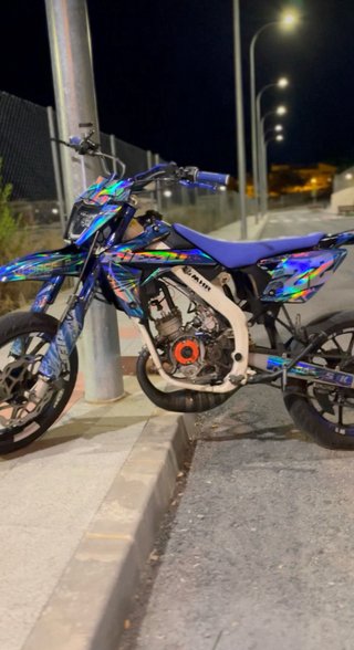 Rieju MRT Pro 2022 Supermotard Azul/Morado