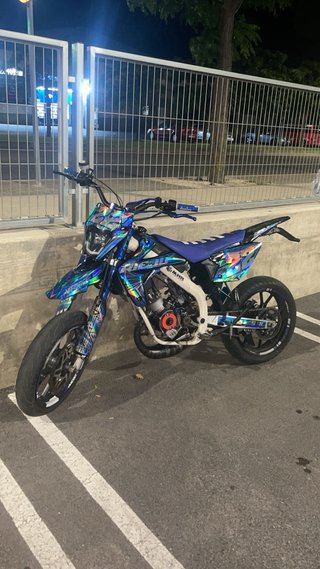 Rieju MRT Pro 2022 Supermotard Azul/Morado