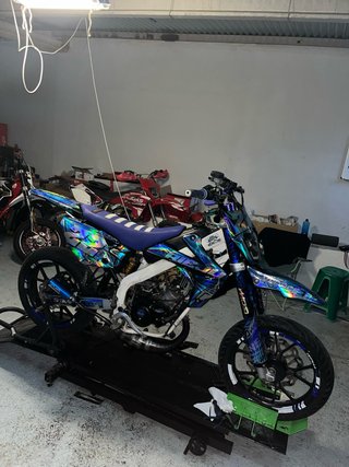 Rieju MRT Pro 2022 Supermotard Azul/Morado