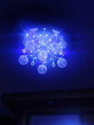 Lámpara LED esferas con mando