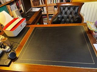 Escritorio Inglés Clásico Madera y Cuero