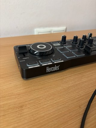 Hercules DJ CONTROL STARLIGHT