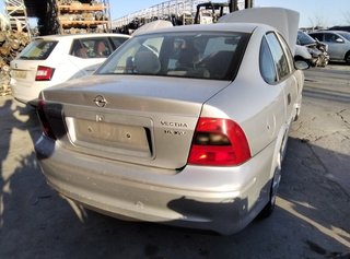1870751 opel 90586844 faro izq vectra b berlina *