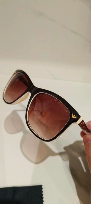 Gafas de sol Emporio Armaní Marrón y Dorado