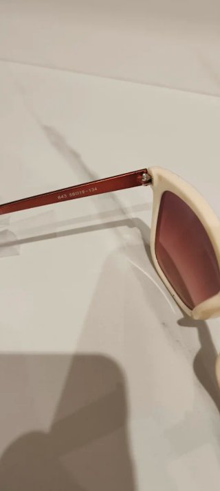Gafas de sol Emporio Armaní Marrón y Dorado