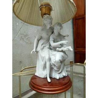 Lámpara Vintage Figura Clásica Porcelana