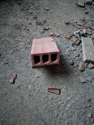 Ladrillos huecos de construcción