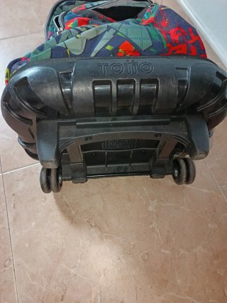 Mochila Toto con ruedas y estampado