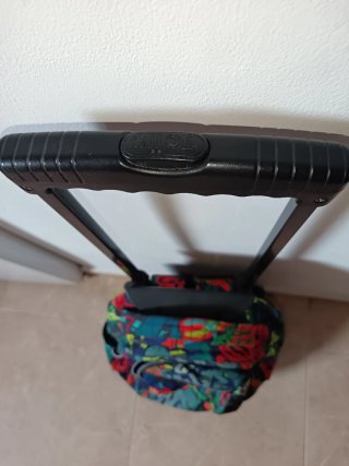 Mochila Toto con ruedas y estampado
