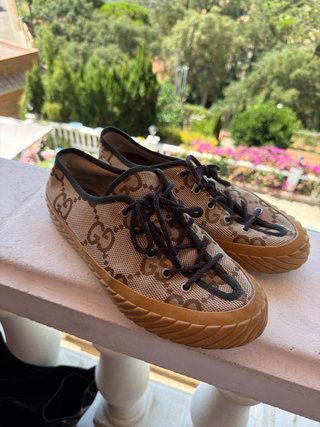 Zapatos Gucci Beige y Marrón