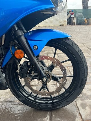 Suzuki GSXR 125cc Azul