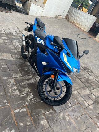 Suzuki GSXR 125cc Azul