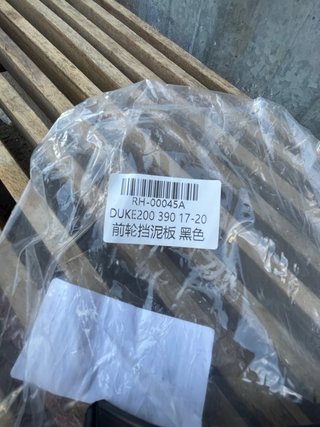 Extensión Guardabarros Delantero KTM Duke