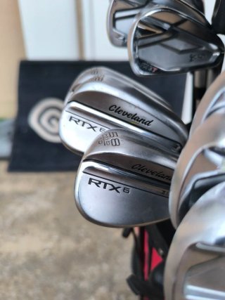 Equipo de Golf Srixon profesional