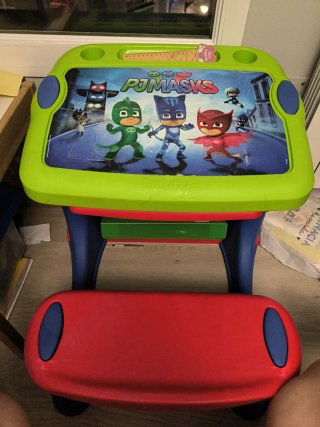 Pupitre PJ Masks con asiento Smoby