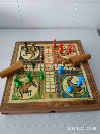 Juego antiguo de la Oca (oie), Damas y caballitos