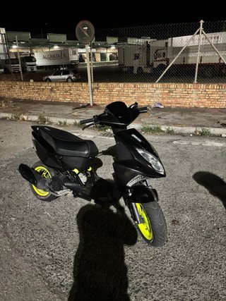 Scooter Keeway 49cc Negra