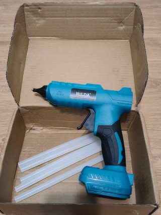 Pistola Termofusible Hilda + 5 Barras de Pegamento
