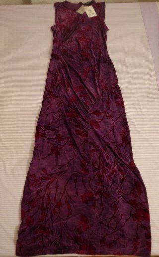 Vestido midi Desigual flocado morado talla M.