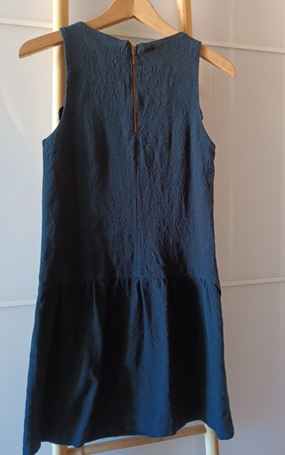 Vestido negro Stradivarius