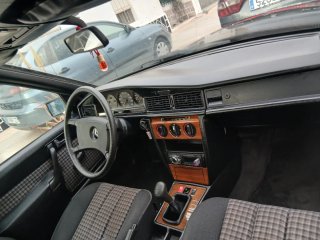 Mercedes-Benz 190 1993