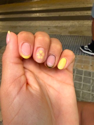 Manicura 10€ 613 44 2627