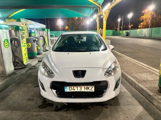 Peugeot 308 2012