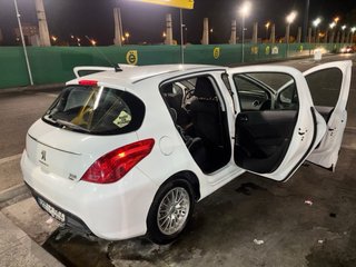 Peugeot 308 2012