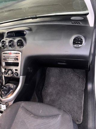 Peugeot 308 2012