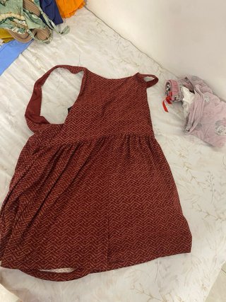 Lote de ropa de segunda mano aprox 90 prendas