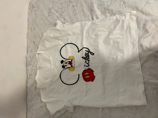 Lote de ropa de segunda mano aprox 90 prendas