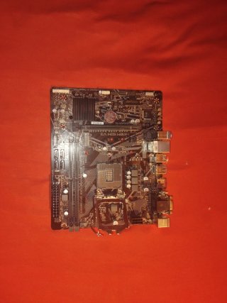 Placa Base Gigabyte H410M S2H V3