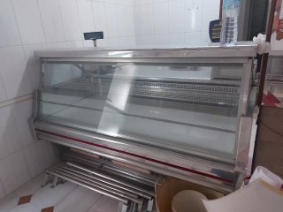 Vitrina expositora refrigerada